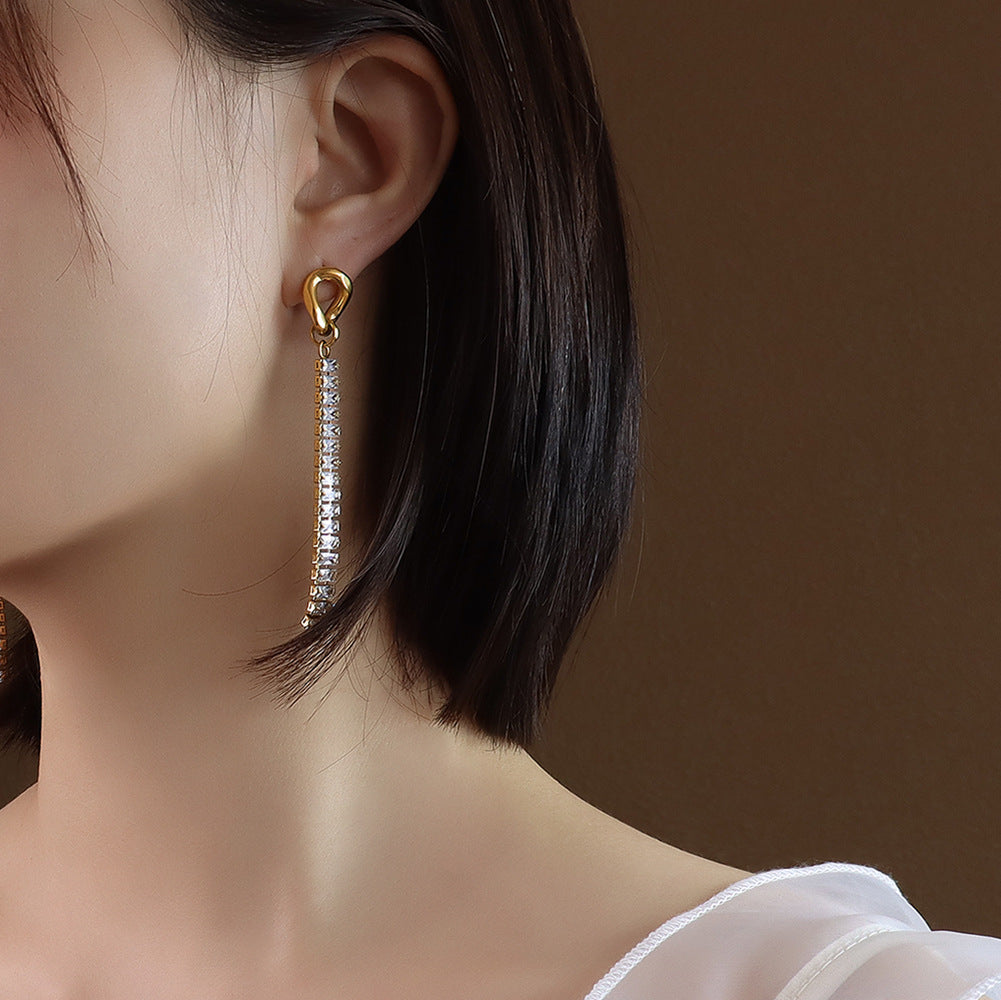 Diamonds Tassel Glowing Drop Earings