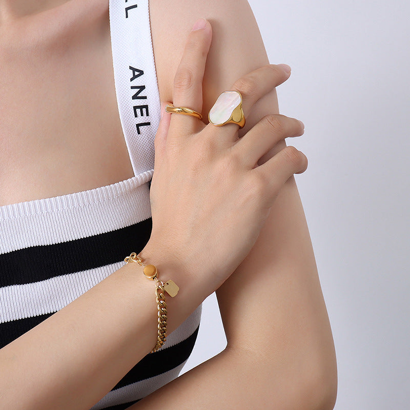 Vintage Style Big Seashell Ring