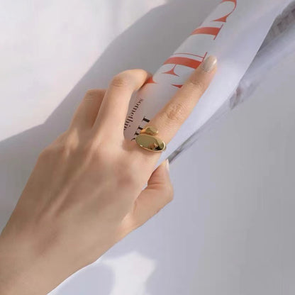 Convex Surface Hugger Ring