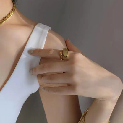 Convex Surface Hugger Ring