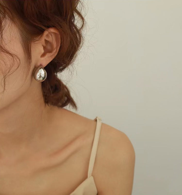 Chunky C Shape Hollow Earing Studs