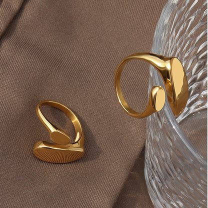 Convex Surface Hugger Ring